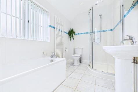 En-Suite 1