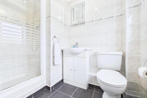 En-Suite 2