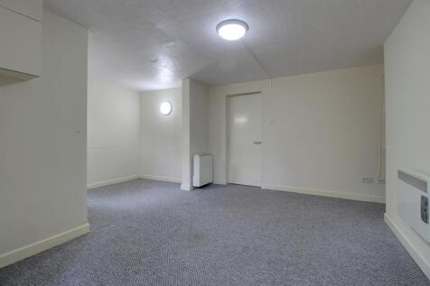 Living/Bedroom Area