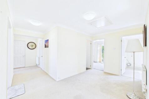 Hallway.jpg