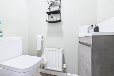 downstairs cloakroom.jpg