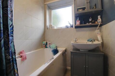 AD0516 Bathroom.jpg