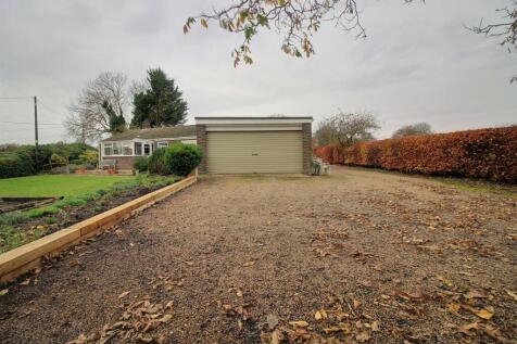AD0530 Drive way (Garage view).jpg