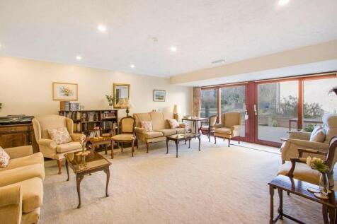RESIDENTS LOUNGE