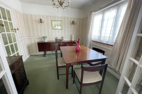 DINING ROOM/BED 3