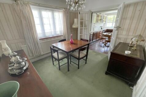 DINING ROOM/BED 3