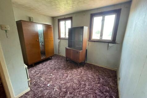 BEDROOM 3 (UP)