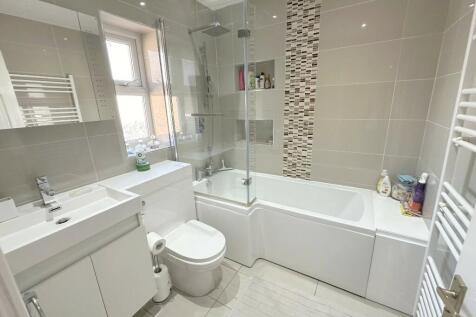 family bathroom 