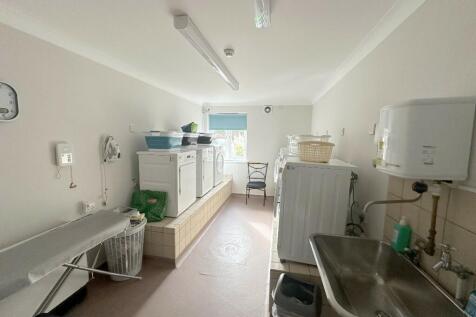 Landry  Room 