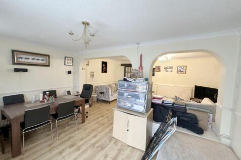 Dual Reception Room 