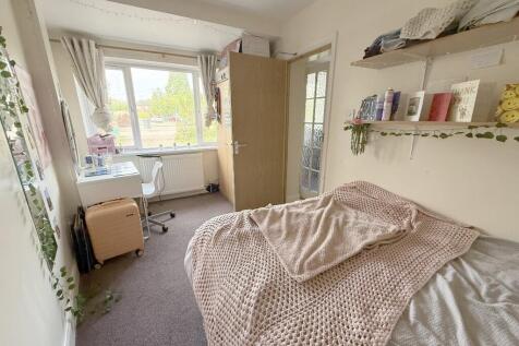 BEDROOM 4 (GF)