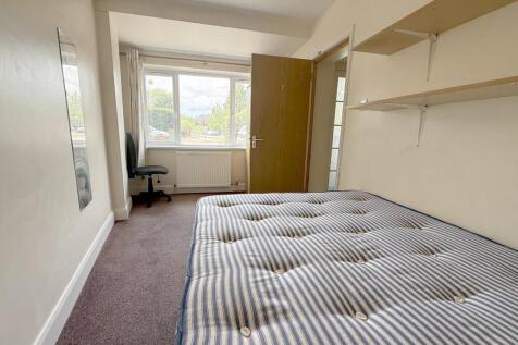 BEDROOM 4/STUDY