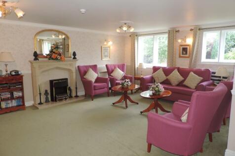 COMMUNAL LOUNGE
