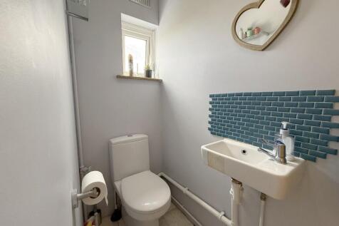 SEPARATE WC