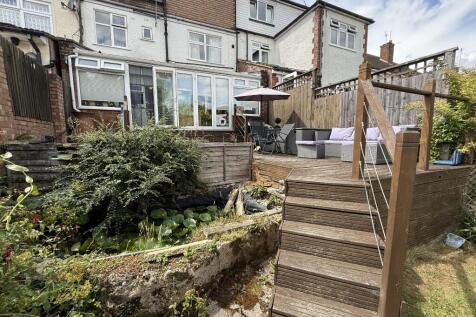 RAISED DECKING