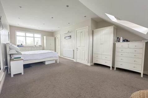 Priniple Bedroom 