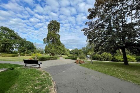 OAKMERE PARK