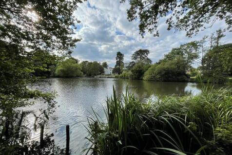 OAKMERE LAKE