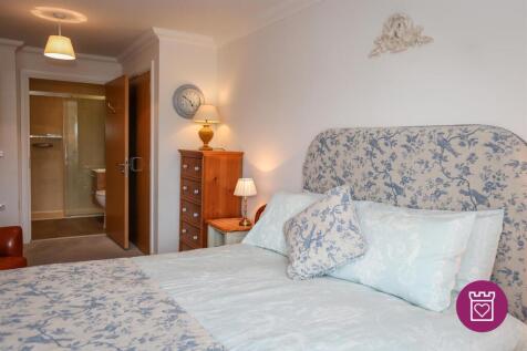 Castle View - Apartment 55 - 8.jpg