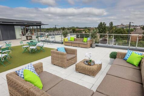 Castle View - Apartment 44 - 7.jpg