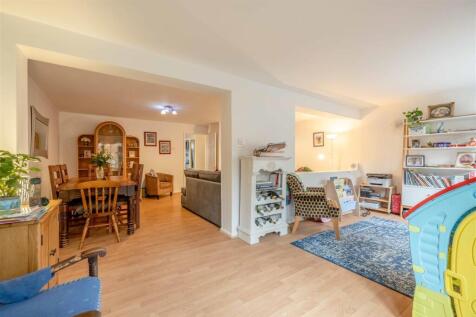 RHW57 (15 of 21).jpg