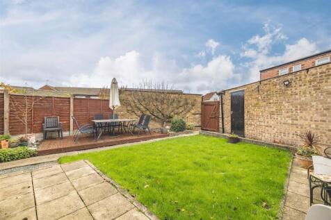 a33RS (24 of 28).jpg