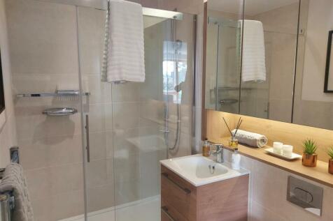 bathroom 2.jpeg