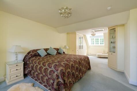 Principal bedroom