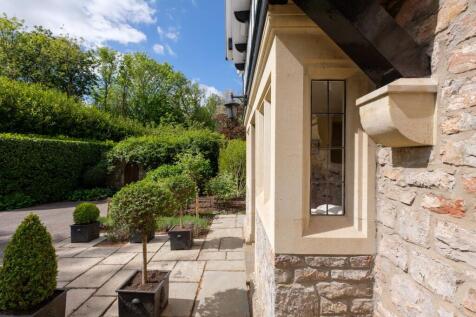 Mullion windows