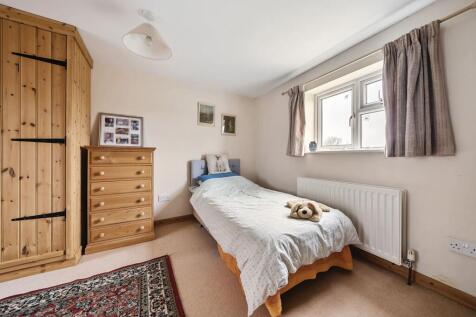 Dressingroom/bed 2