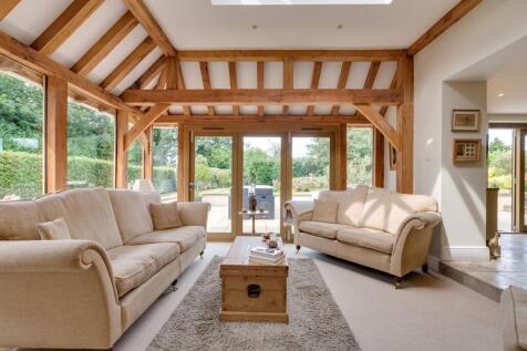 Green oak garden room