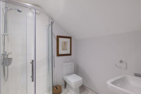 Annexe bathroom