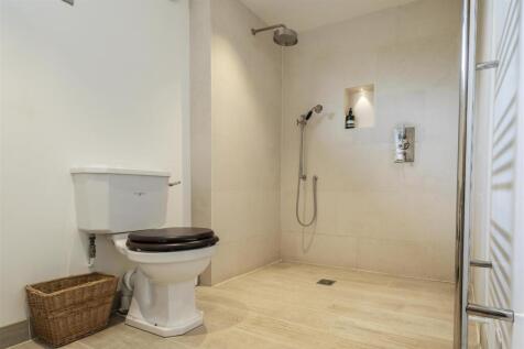 TayburyHouse_Q50-10.jpg