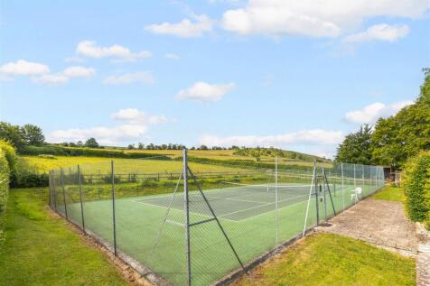93900_Danes Lye Westbury Road (24).jpg