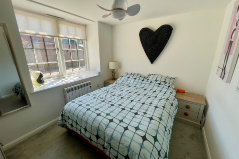 Bedroom 1.png
