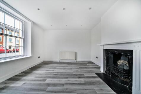 Living room 1.jpg