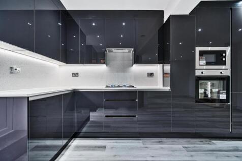 Kitchen 1.jpg