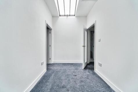 Hallway.jpg