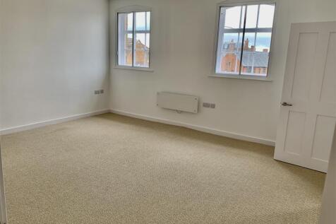 Living room 2.jpg