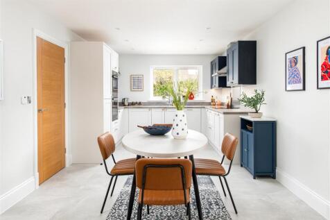 Kitchen_1.jpg