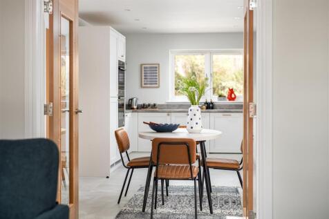 Kitchen_8.jpg