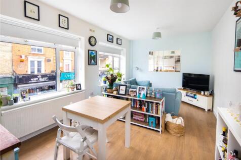 Living Room/Kitchen