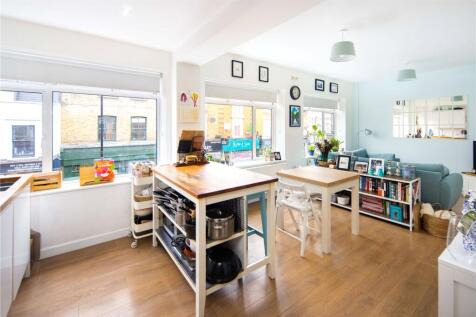 Living Room/Kitchen