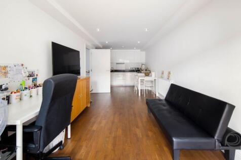 Living Room/Kitchen