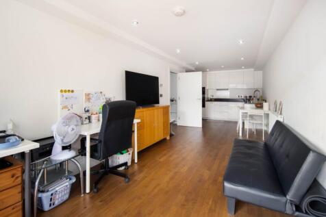 Living Room/Kitchen