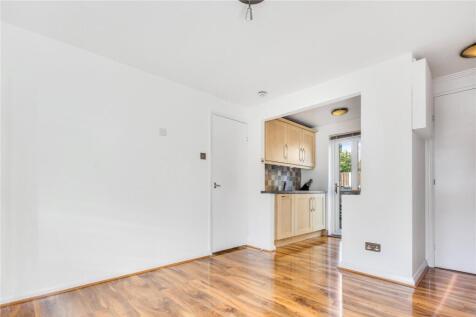 Kitchen/Living Area