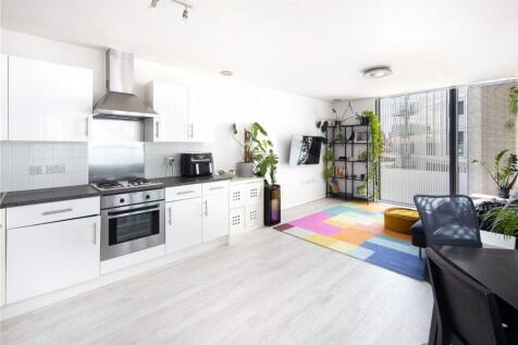 Living Room/Kitchen