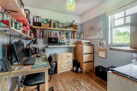8560925-interior06.jpg