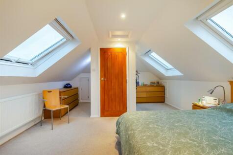 8627574-interior40.jpg