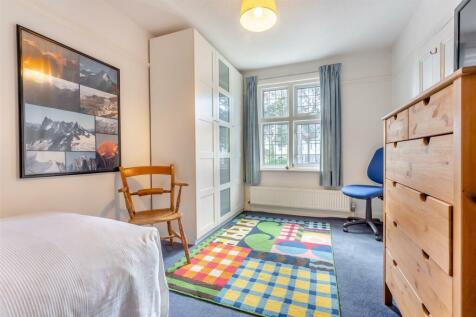 8592308-interior18.jpg